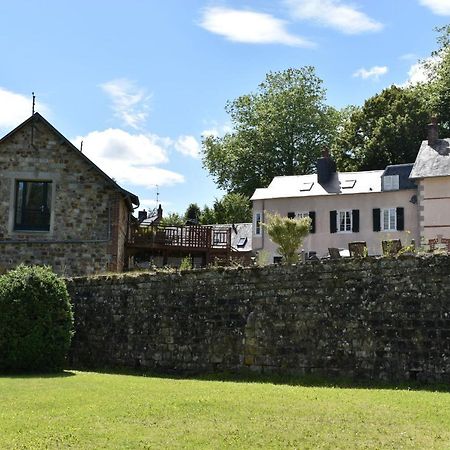 Gites In Le Neufbourg -Mortain Esterno foto