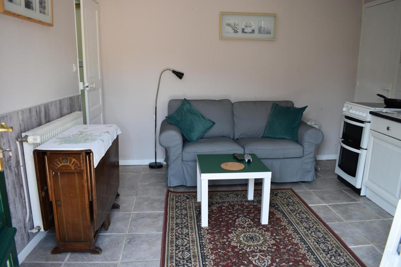 Gites In Le Neufbourg -Mortain Esterno foto