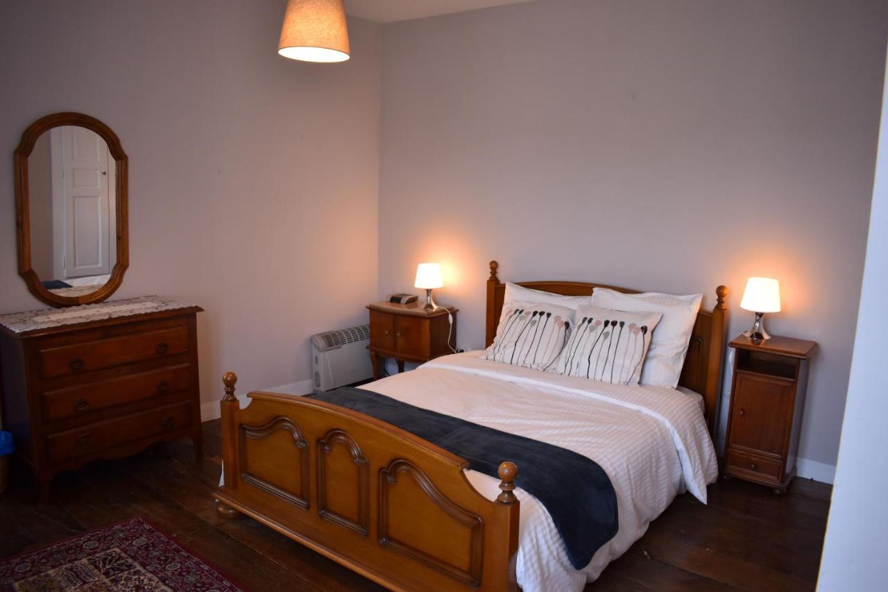 Gites In Le Neufbourg -Mortain Esterno foto